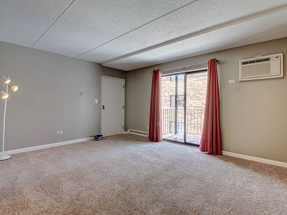 3rd image of 210 Klein Creek Ct APT C