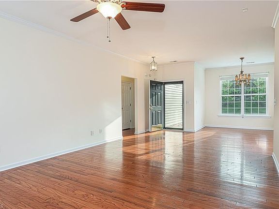 5th image of 6205 Elderbush Dr