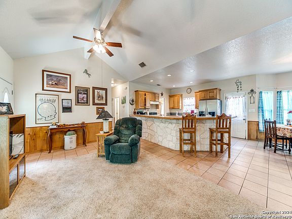 4th image of 118 FM 3351