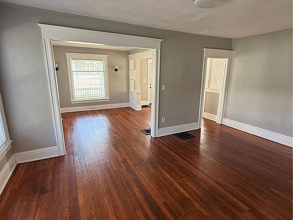5th image of 69 Lake Ave