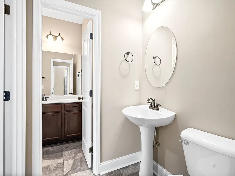 172 Dundee Dr — Photo 22
