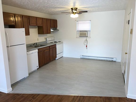 2nd image of 150 Mill Ln #D