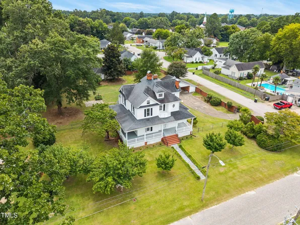 301 E H St, Erwin, NC 28339