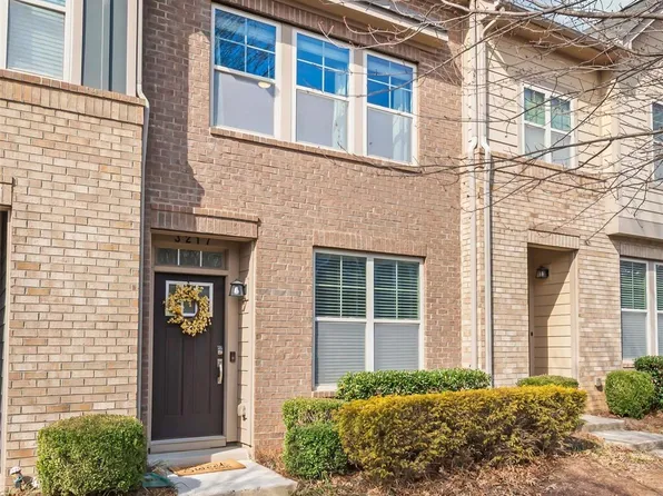 3217 Bending Birch Pl, Charlotte, NC 28206