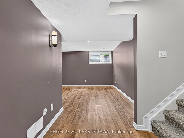 2123 Esprit Dr — Photo 39