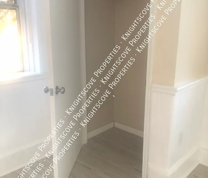 1557 Main St #8 — Photo 9