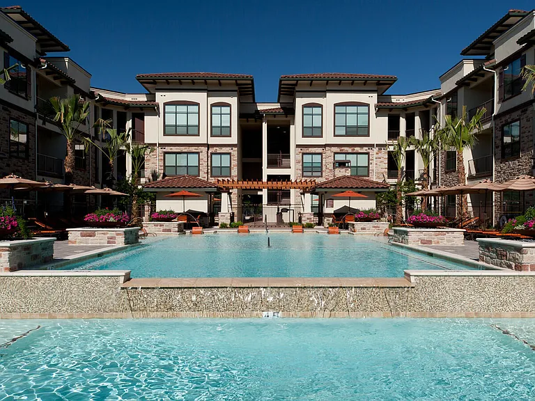 Amara Las Colinas — Photo 11