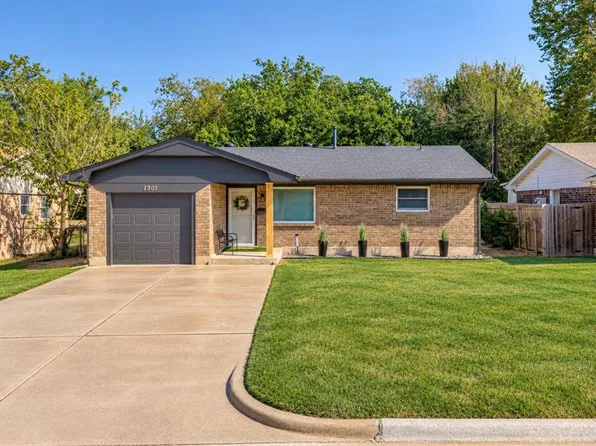 1301 E Brooks St, Norman, OK 73071