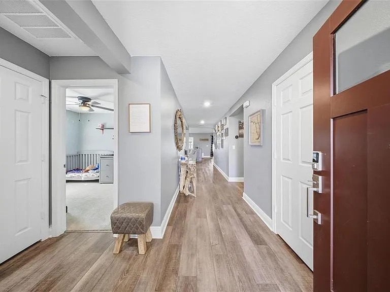 232 Lake Lucerne Way — Photo 2