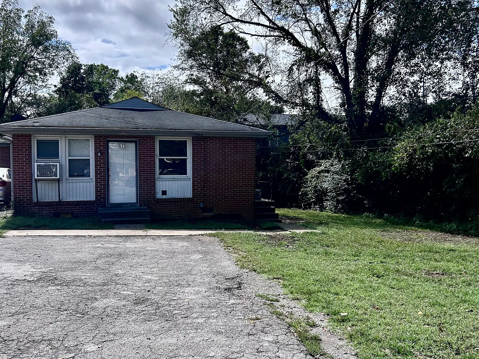 2 bed, 800 sqft, $1,500 — Photo 1