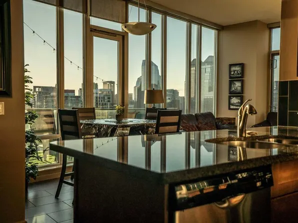 210 S 15th Ave SE #2201, Calgary, AB T2G 0B5