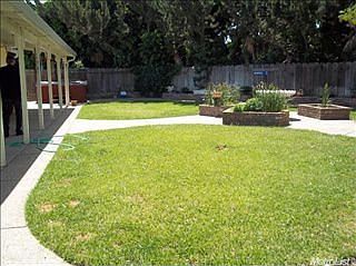 3rd image of 2217 Cleta Ct