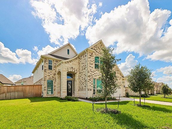 3rd image of 2818 Clapbread Ln