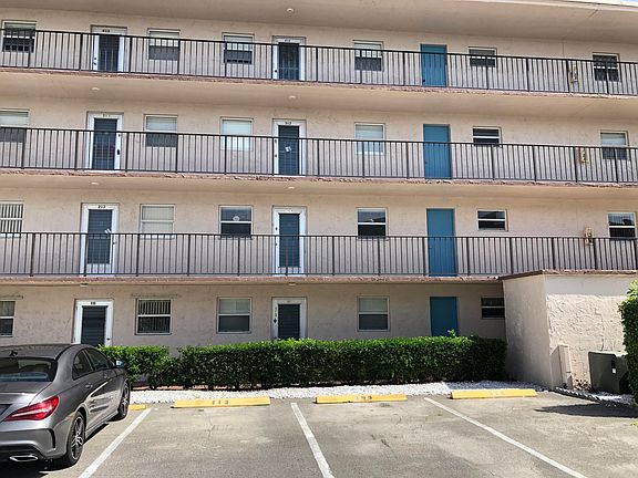 2nd image of 725 Lori Dr APT 109