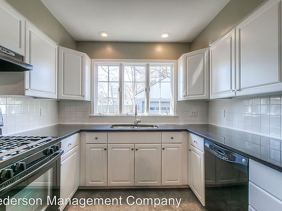 2nd image of 605 W 50th St