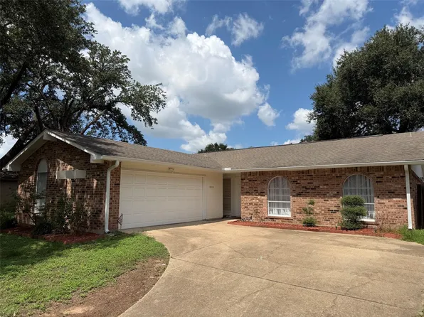 16838 Clan Macintosh Dr, Houston, TX 77084