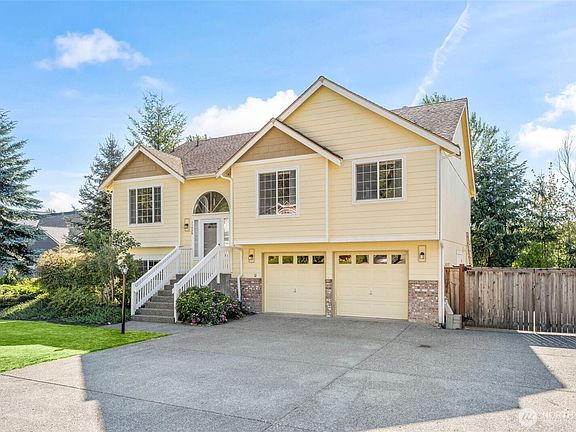 2nd image of 11426 173rd Avenue Ct E