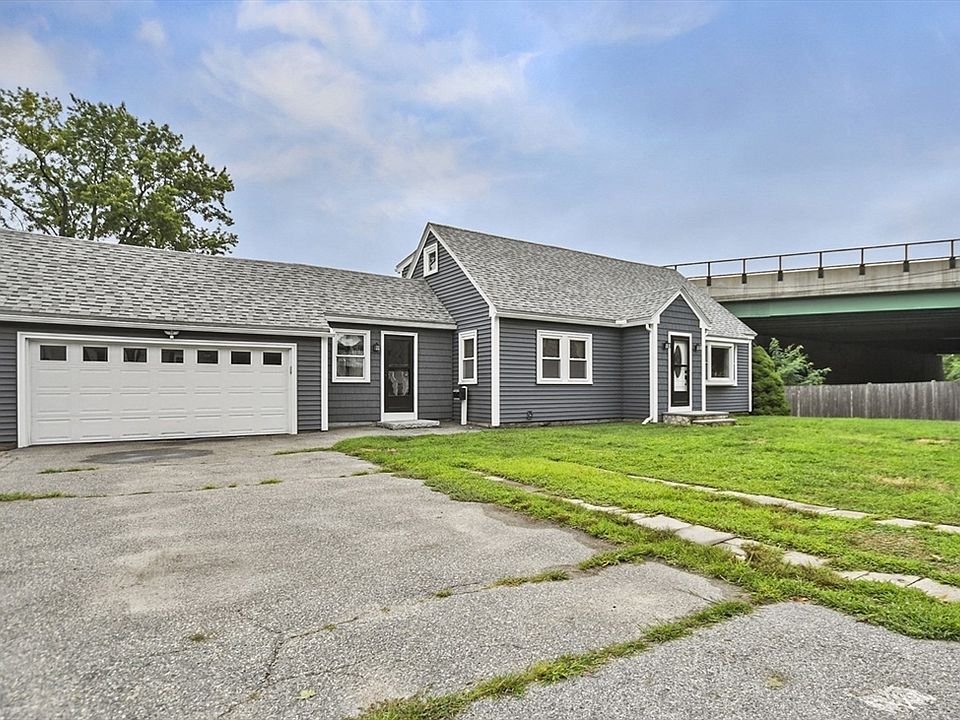 1st image of 1070 Riverside Dr