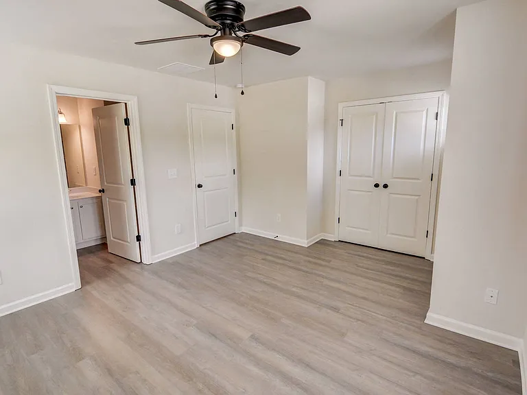 Oakwood Commons By Stella Homes — Photo 22
