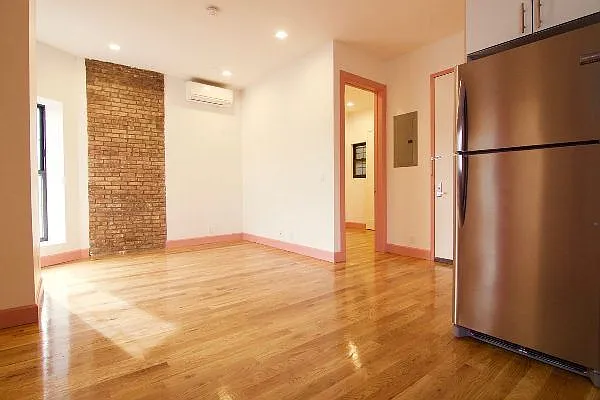 Rented by null | media 53