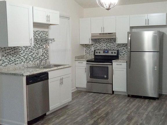 5th image of 1034 Trent Blvd