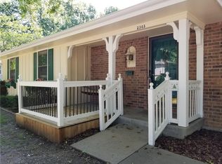 2303 Meadowlark Dr, Harrisonville, MO 64701