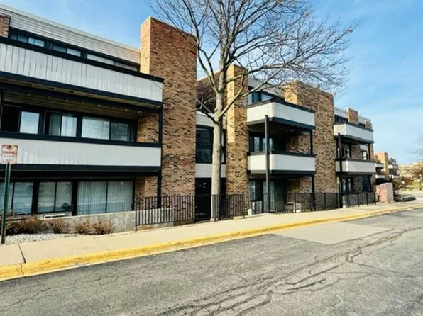 1806 Hemlock Pl APT 109, Schaumburg, IL 60173