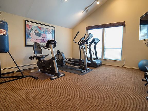 5th image of 7 Clearmeadow Ct