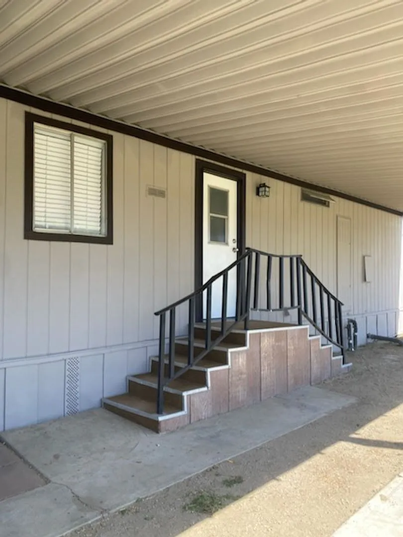 2 Bedroom, 2 Bathroom Mobile Home on Ranch in San Jacinto - Available Now! — Photo 4