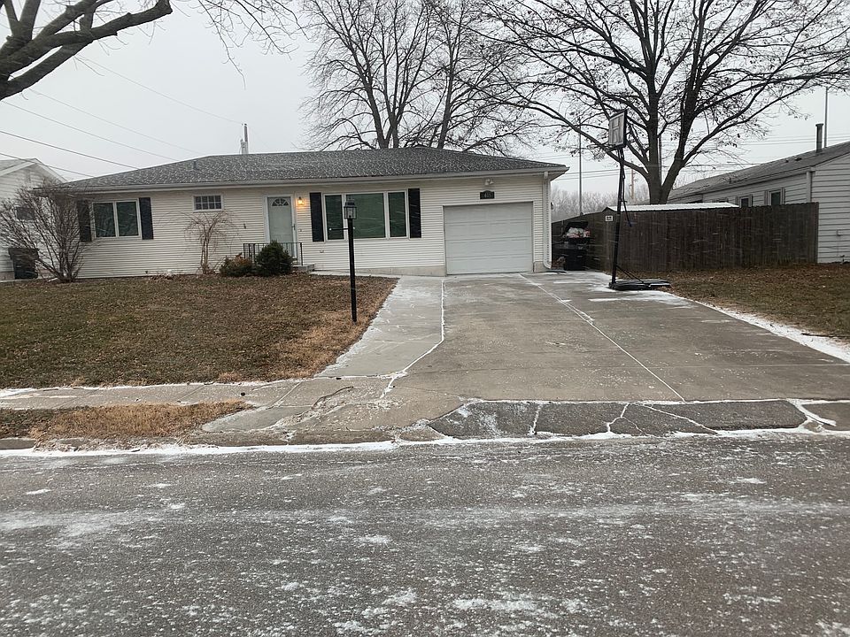 1st image of 405 Pontiac Dr