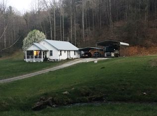 16 William Corbin Rd, Robbinsville, NC 28771