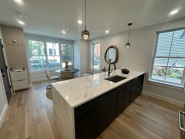 54 Dorset St #1 — Photo 2