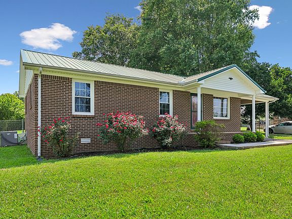 3rd image of 83 Oneal Dr