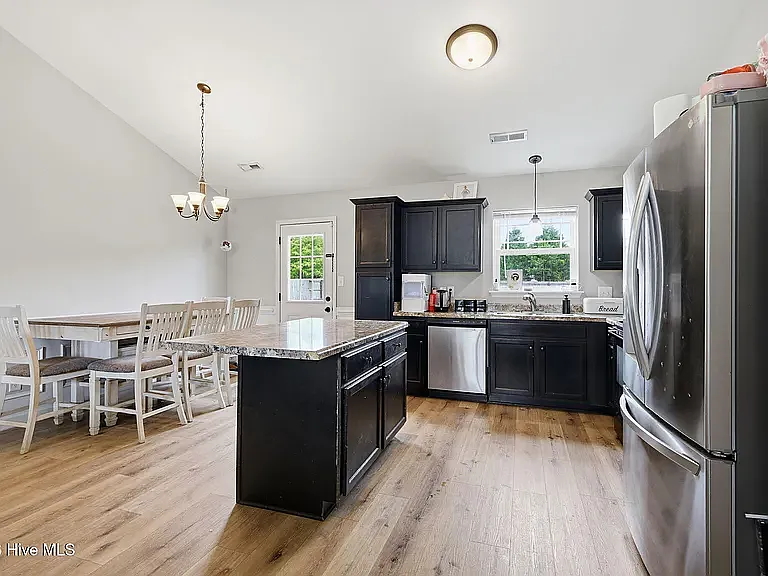 210 Brice Ct — Photo 13