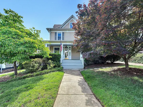 2730 Crystal Spring Ave SW, Roanoke, VA 24014