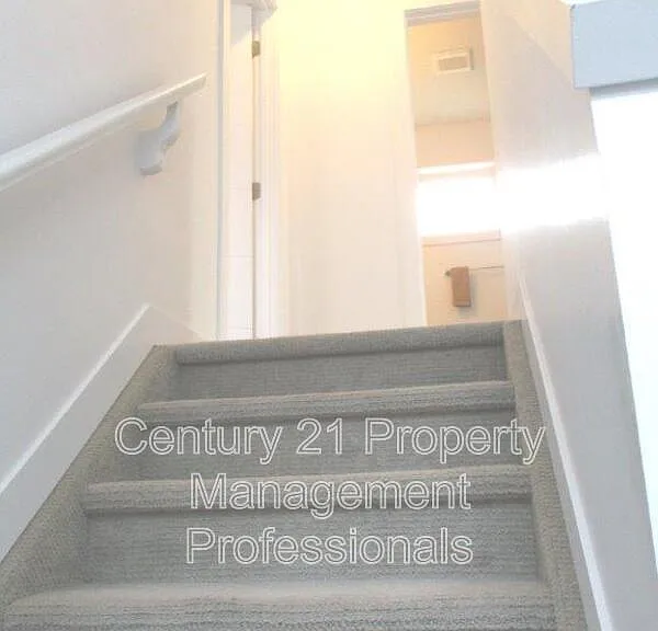 7427 106th St NW — Photo 13