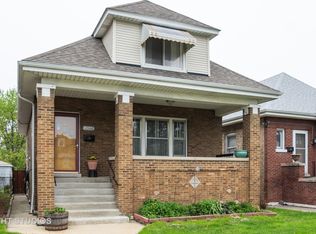 4944 W Wolfram St, Chicago, IL 60641