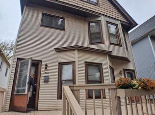 2832 S Linebarger Ter, Milwaukee, WI 53207