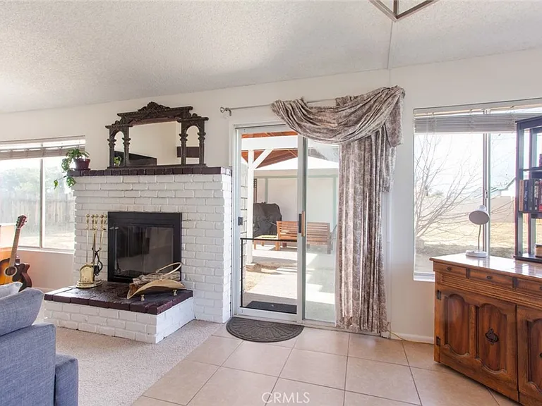 21241 Hacienda Blvd — Photo 7