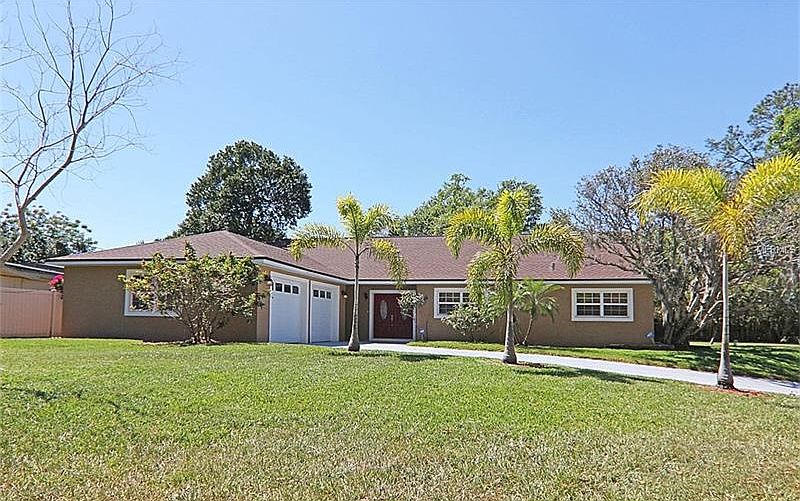 1st image of 2009 Lake Dr
