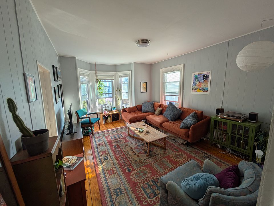 1st image of 57 Summer St #2