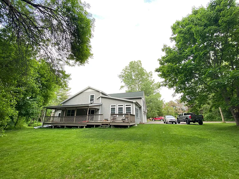 25 Brigham Rd — Photo 11