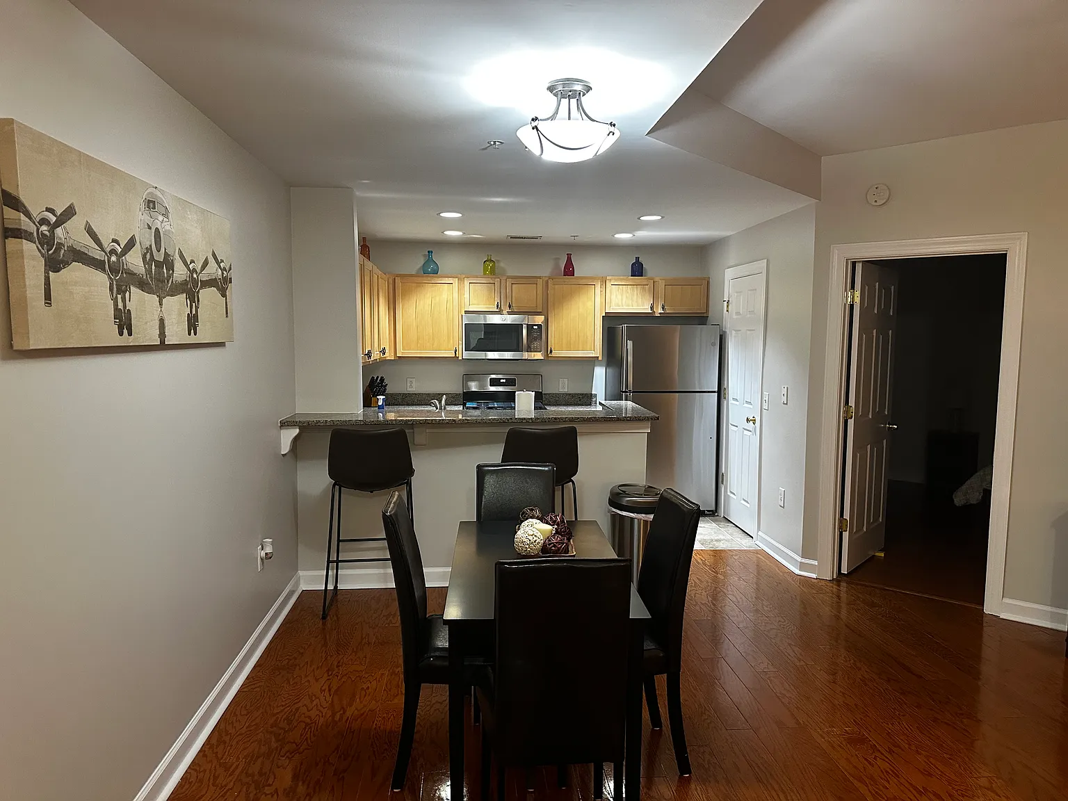 2 bed, 1144 sqft, $2,400 — Photo 2