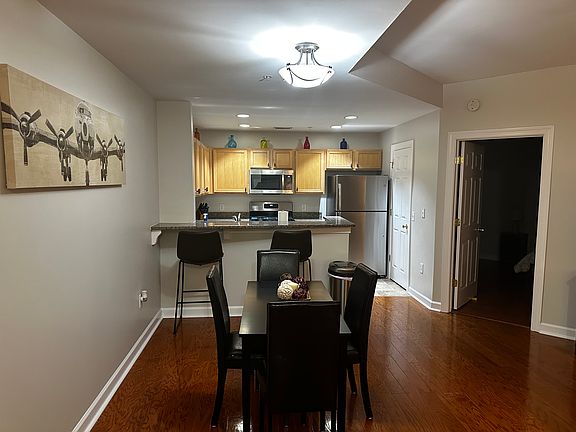 2nd image of 718 Trade St #703
