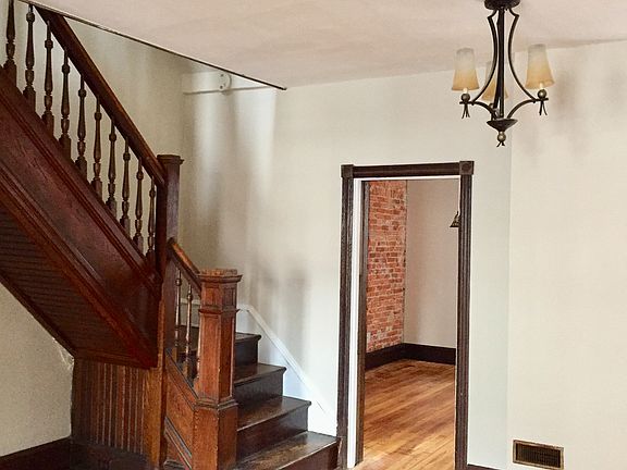 2nd image of 1318 N Clayton St