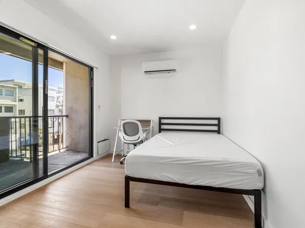 2520 Regent St APT 5, Berkeley, CA 94704