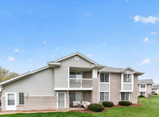 Rolling Meadows, Oak Creek, WI 53154