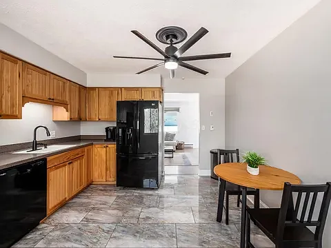568 Wagon Wheel Ln — Photo 21