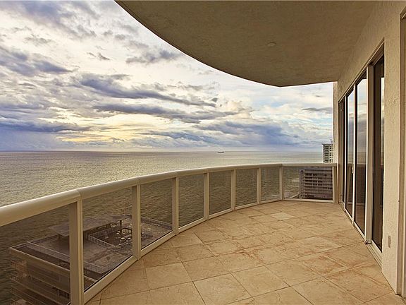 2nd image of 4240 Galt Ocean Dr APT 2505