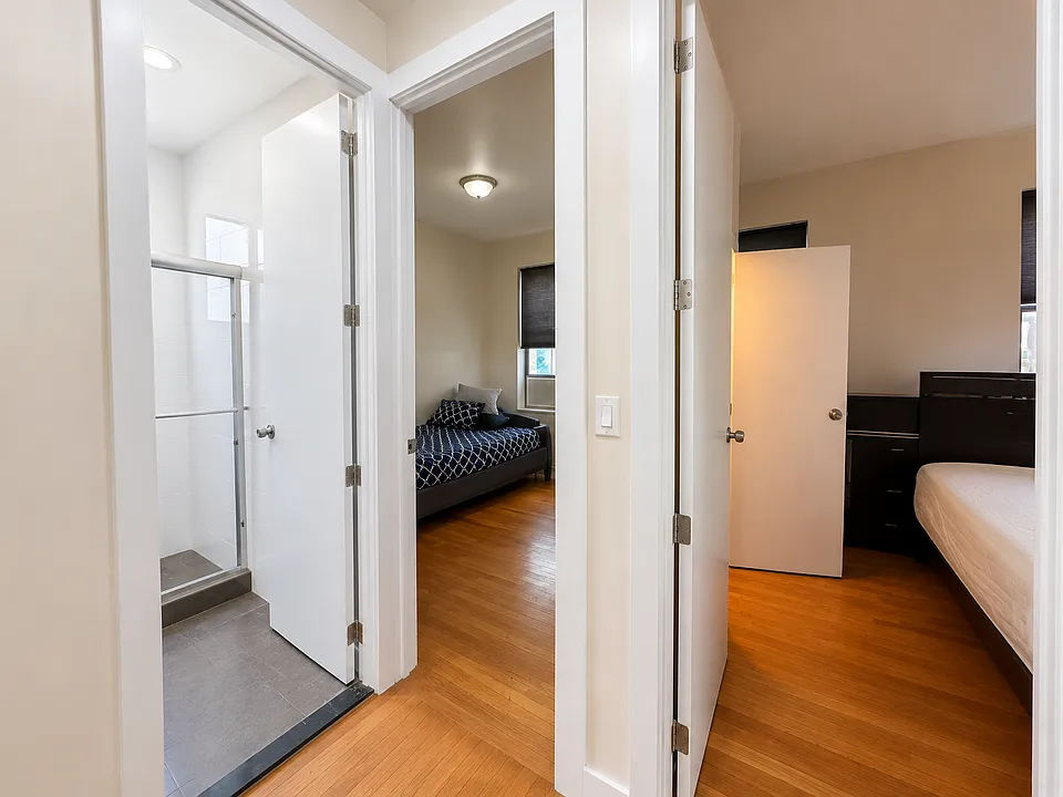 2485 Elm Pl #4A